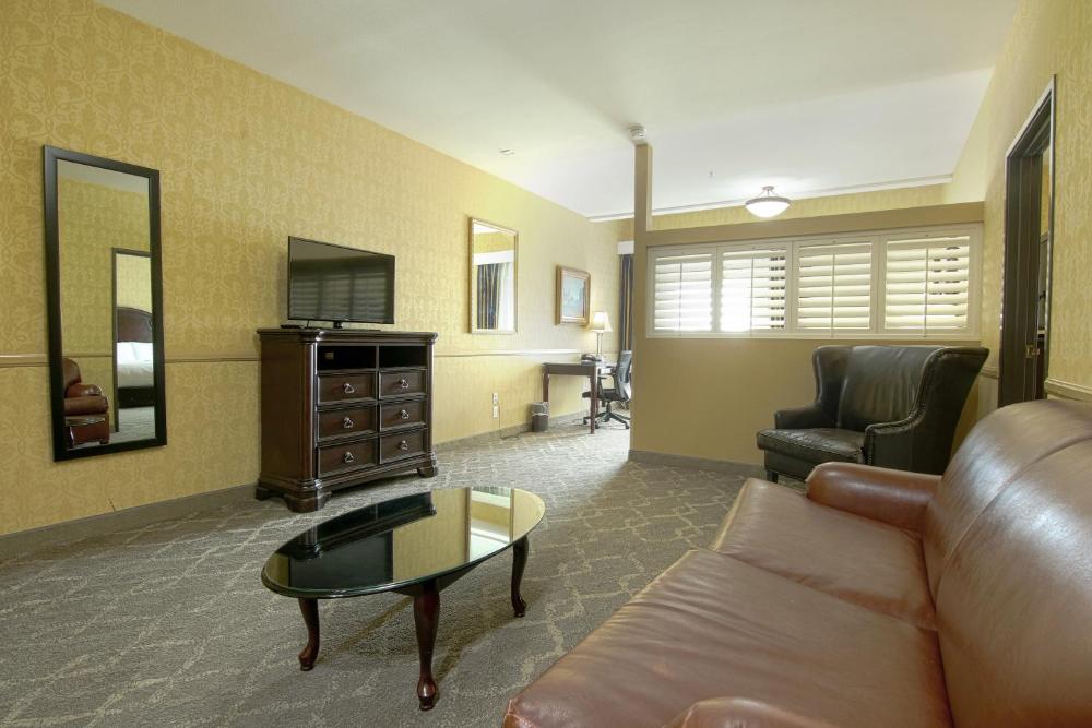 Room image 4