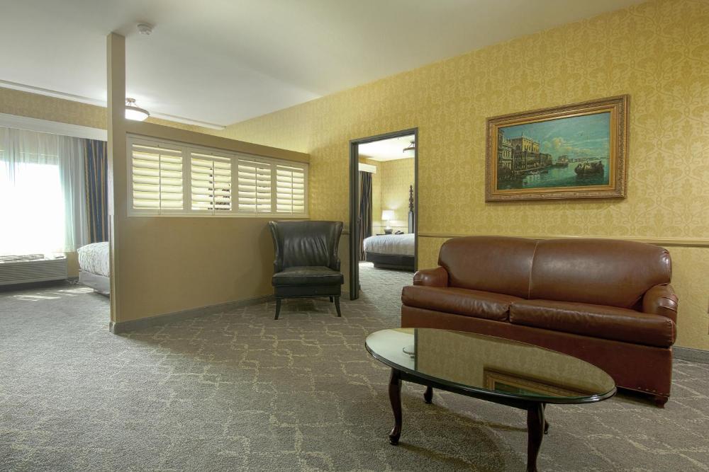 Room image 5