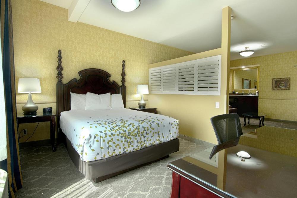 King Room - Non-Smoking