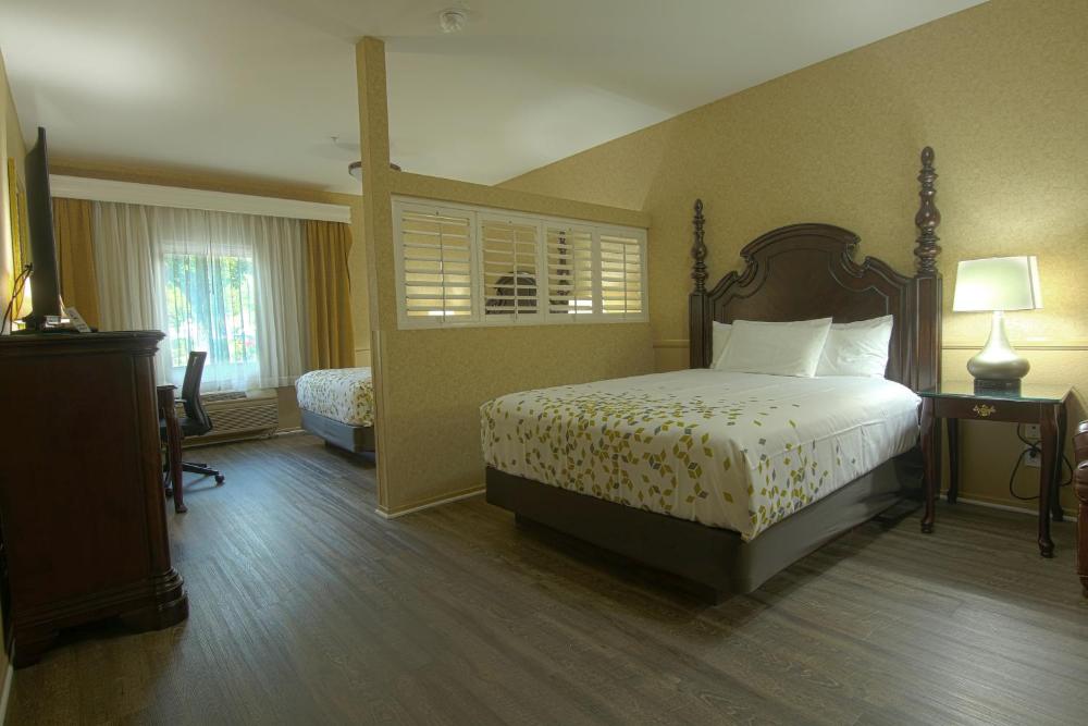 Room image 2